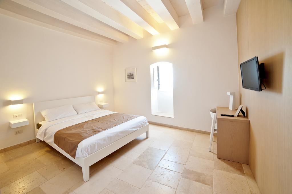 Bed and Breakfast Moma Molfetta Mare Habitación foto